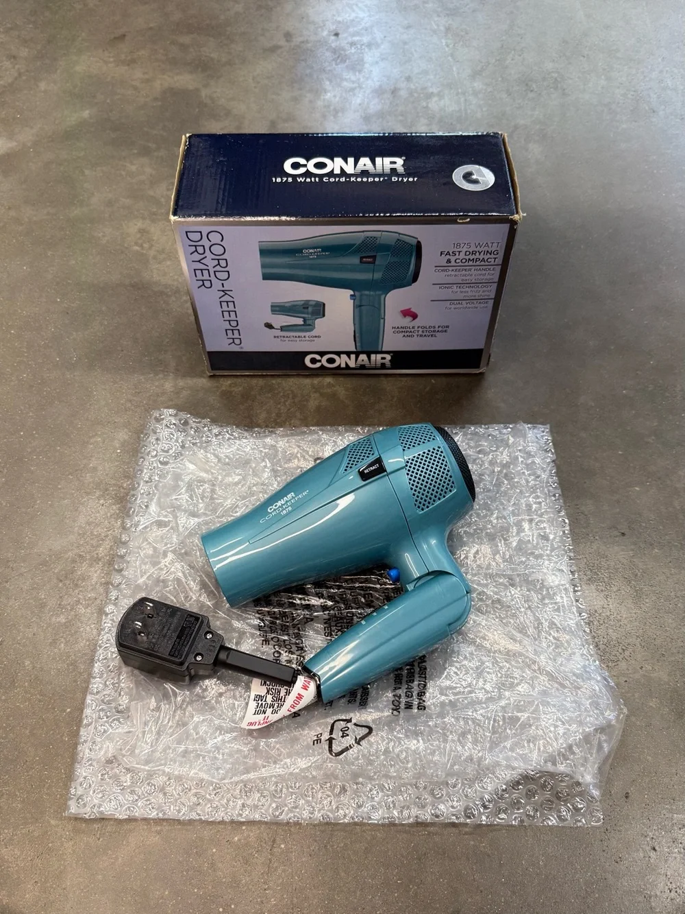 Conair Cord Keeper 1875W Hair Dryer Travel Folding Handle New Open Box
